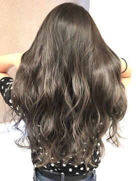 オリ(‘Oli) ゆるふわ＿アッシュグレイ