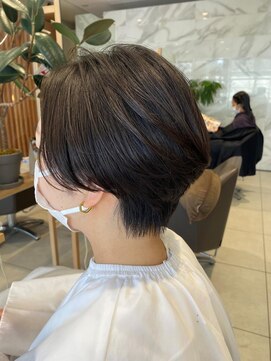キャリ(CALI) センターパート（マッシュ）CALI・田町・三田・美容室・CHIAKI