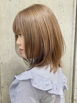 サンク 原宿 表参道(cinq) ナチュラルボブミニボブミルクティーベージュ切りっぱなしボブ