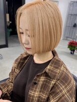 タム(tam)&nbsp;ミニボブ　ハイトーン　ホワイトベージュ