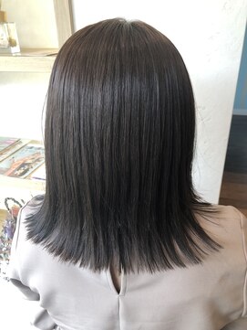 フラップ(FLAP) 外ハネ艶髪