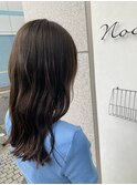 オリーブグレージュ