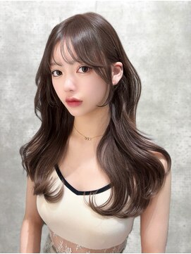 シティ(CITY) 顔まわりカット　レイヤーカット　韓国ヘア　グレージュ