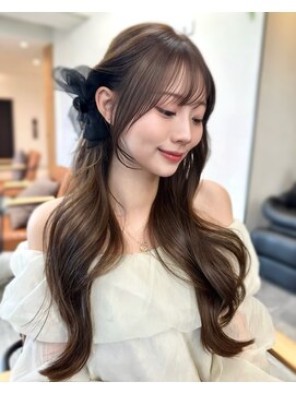 ベル 新宿店(Vel) 【白神】ロングレイヤー/顔周りカット/明るめベージュカラー