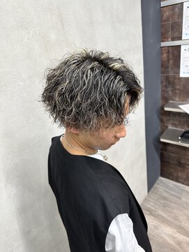 ダズルヘアーエイチ(DAZZLE hair H) ツイスパ×金メッシュ