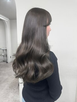 リッカ(LICCA) 【LICCA 伊崎優李】韓国ヘア/オリーブグレージュ/ブリーチなし