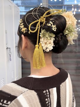 ロミー 本厚木(ROMMY.) 成人式や卒業式に◎タイトリボンヘアアレンジ