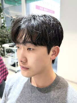 ノラ ウメダ(NORA UMEDA) 韓国ヘアアクティブショート