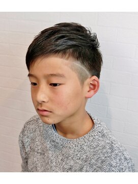 リークス(Reax) ヤンチャ3ブロックスタイル