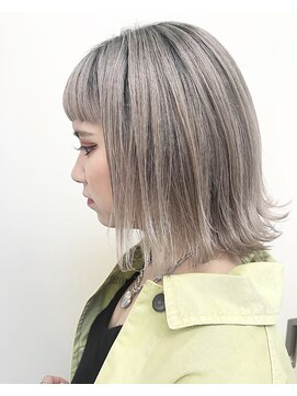 シェリ ヘアデザイン(CHERIE hair design) オンブレカラー×ホワイトベージュ　ウェットスタイル