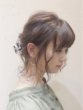 ヘアサロン トラヴィス(hair salon Travis) 後れ毛が可愛い簡単ラフアレンジ