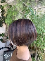 ラコスタ(LaCosTa)&nbsp;ブリーチなしカラー小顔丸み前下がりショート艶髪ボブ