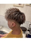 ツイストスキンフェードショート