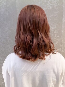 アイティー バイ アルバム 中野店(IT by ALBUM) ピングベージュ_外ハネボブセクションカラー_ba367601