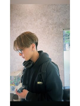 ティーズ バーバー T's BARBER ナチュラルハイライトカラー