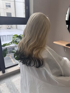 シカ 神戸三宮元町店(Cica) ブロンド ミルクティーベージュ エンドカラー ブリーチ 三宮