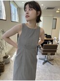 ボブ切りっぱなしぱっつん耳掛け暗髪アッシュ