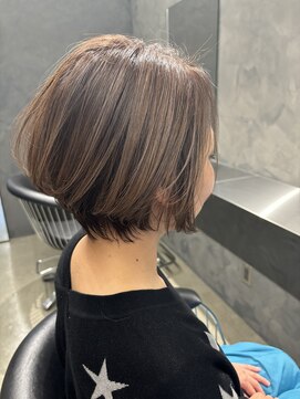 ユウシヘアー(Yushi Hair) ショート×ハイライトカラー