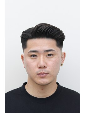 ダリーサード(DALIE third) メンズアイロンパーマ大人七三ビジカジ