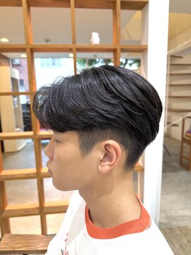 ニュアンスパーマ センターパートパーマ 毛流れ作り 堀江