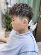 リモア(L I M O A) ツイスパパーマ×小学生ヘア