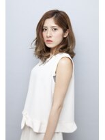 シャンプー 本店(SHAMPOO)&nbsp;ふわふわなほつれウェーブが大人可愛いシフォンふわミディ