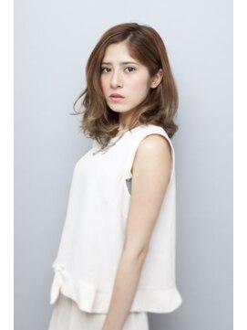 シャンプー 本店(SHAMPOO) ふわふわなほつれウェーブが大人可愛いシフォンふわミディ