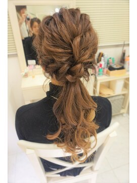 リサ 恵比寿(risa.) カジュアルローポニー