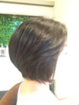 リクラウドヘアアパートメント(re:cloud hair apartment) ヘナでおくセもおさまりキレイな髪質に。