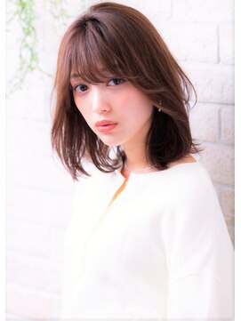 ソア 武蔵小杉(SOAR) アッシュブラウンのインナーカラー&スパイラルくびれセミディ