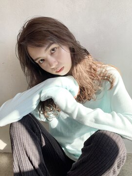 アイティー バイ アルバム 中野店(IT by ALBUM) スパイラルカール_オリーブカラーハイライトカラー_47153