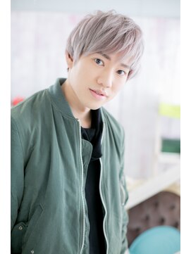 ミック 日暮里店(miq) 外国人風ハイライトカラーでクールな透明感ショートb1