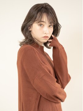 ルクスドレ 新宿(Luxe doree') くびれヘア/アースカラー/地毛風カラー/大人ヘルシー[新宿駅]