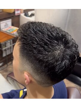 ストローヘアー(STRAW hair) 濡れパン　 スキンフェード