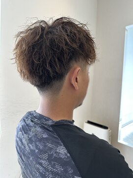 ティーズヘアー(T's HAIR) ツイストパーマ フェードカット