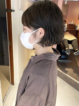 コフィー バイ メルト 吉祥寺(cofy by melt) 【三ツ井純】耳かけミニボブパーマ アンニュイカール 黒髪暗髪