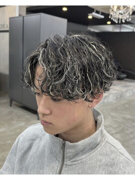 アレス バイ シカ 神戸三宮元町店(ALLES by Cica) 神戸/三ノ宮/元町メンズサロンツイスパ×ホワイトメッシュ