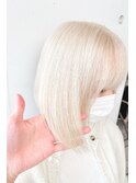 ホワイトベージュカラー