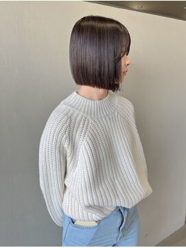 モノトーン(MONOTONE) ぱつっとボブ