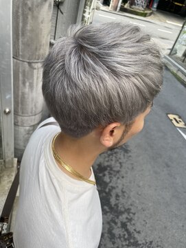 ヘアカロン 熊本本店(Hair CALON) ホワイトブロンド/メンズシルバーヘア