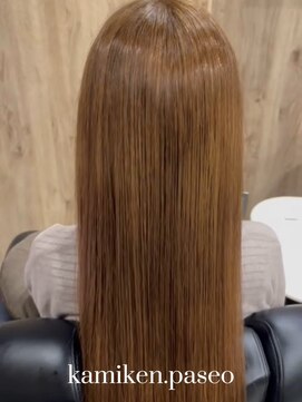 カミケンパセオ(kamiken.paseo) 大人キレイ艶髪美人×ストレートロングヘア【カミケンパセオ】