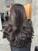 エッセンザ 梅田(ESSENZA)&nbsp;海外レイヤーカット　艶カラー