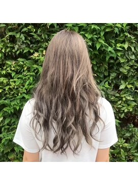 アース 常盤平店(HAIR & MAKE EARTH) 透明感グレージュ×ゆるふわウェーブロング