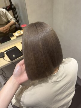 グロー(glow) ブリーチ×ミルクティーグレージュ