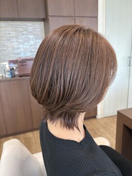 アイフィールカルム(i feel calm) ふんわりレイヤーボブ