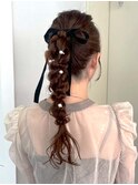 ヘアセット 編みおろし ローポニー リボンアレンジ 結婚式 20代