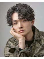 アイトーキョープラスシー 横浜(AI TOKYO+Sea)&nbsp;MEN’S横浜/センターパート/ツイストシャドウパーマメンズカット