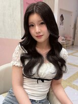 リー 梅田(Lee)&nbsp;arisa/透明感カラー/くびれ巻き/暗めグレージュ/秋冬カラー