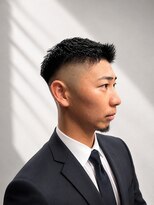 エクラート メン 仙台(ECLART men.) 清潔感スキンフェード×アップバング|好印象スーツヘアスタイル