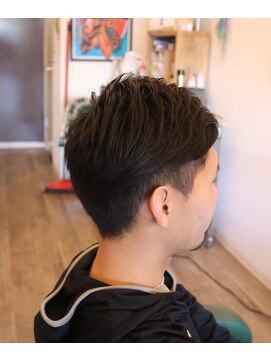 ファブリカ(fabrica) アシンメトリーショートスタイル